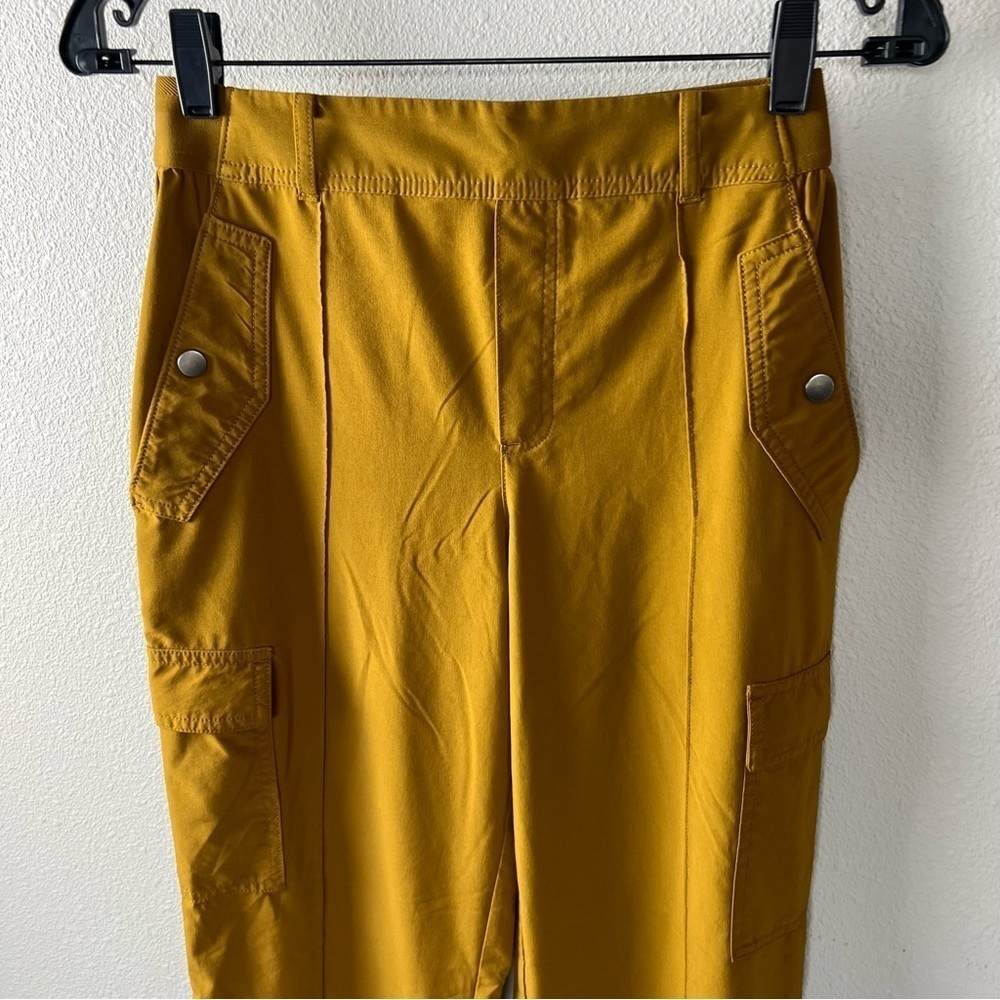 NWOT Athleta Vienna Cargo Pant Brass Yellow Active Outdoor Casual Women’s 4 - Picture 4 of 12